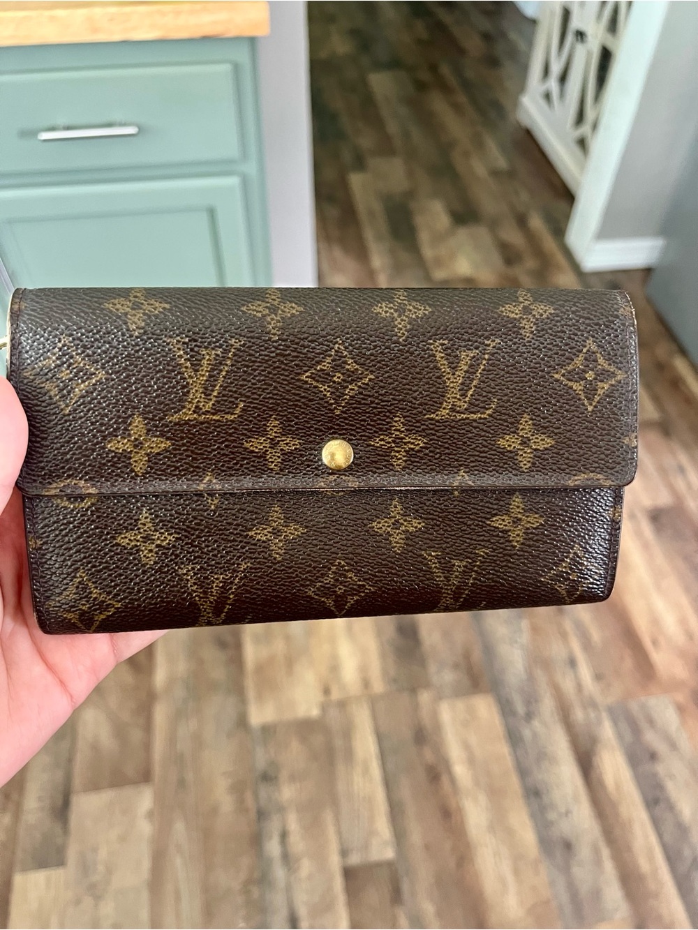 Louis Vuitton Monogram Sarah wallet